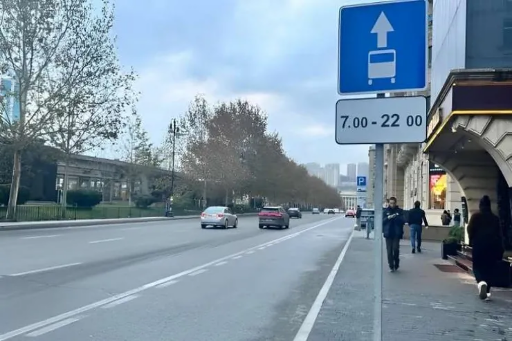 Daha 5 avtobus zolağında minik avtomobilləri CƏRİMƏLƏNMƏYƏCƏK 