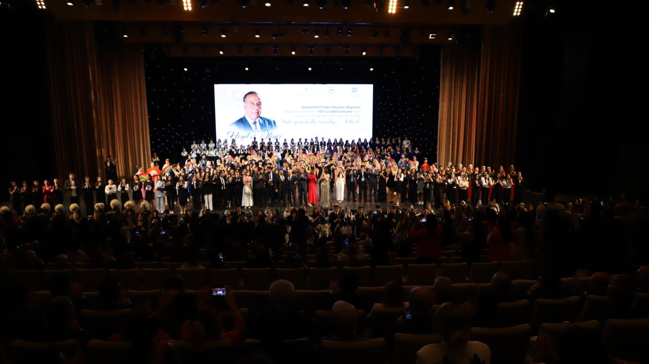 Heydər Əliyevin anadan olmasının 102ci ildönümünə həsr olunan bədii yaradıcılıq müsabiqəfestivalının yekun konserti keçirilib