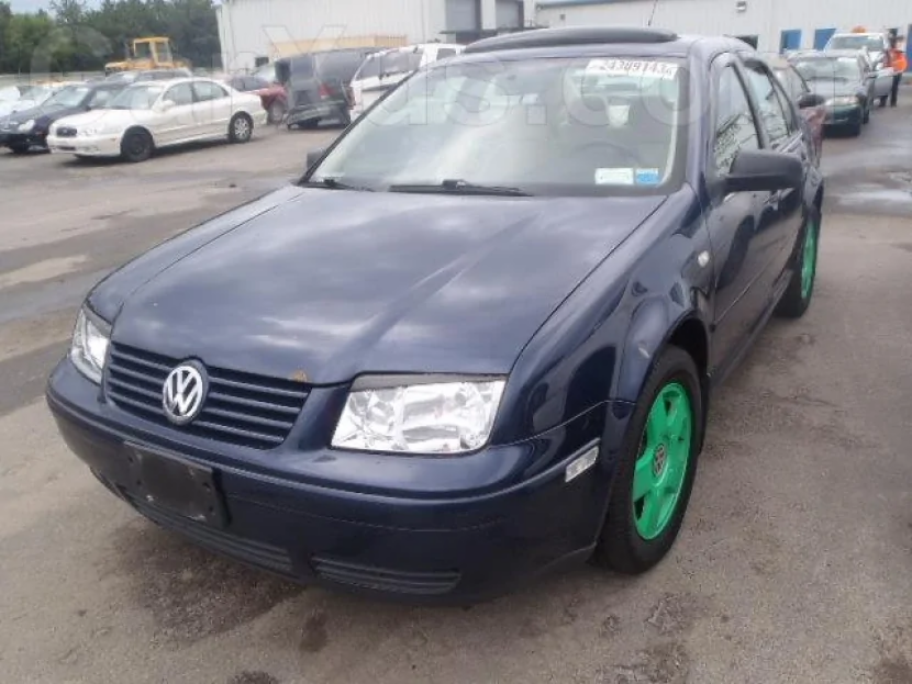Bakıda “Volkswagen" yandı