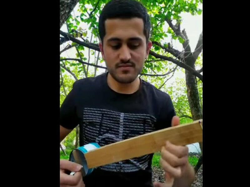 Zaqatalalı gənc tullantılardan musiqi aləti düzəltdi  VİDEO