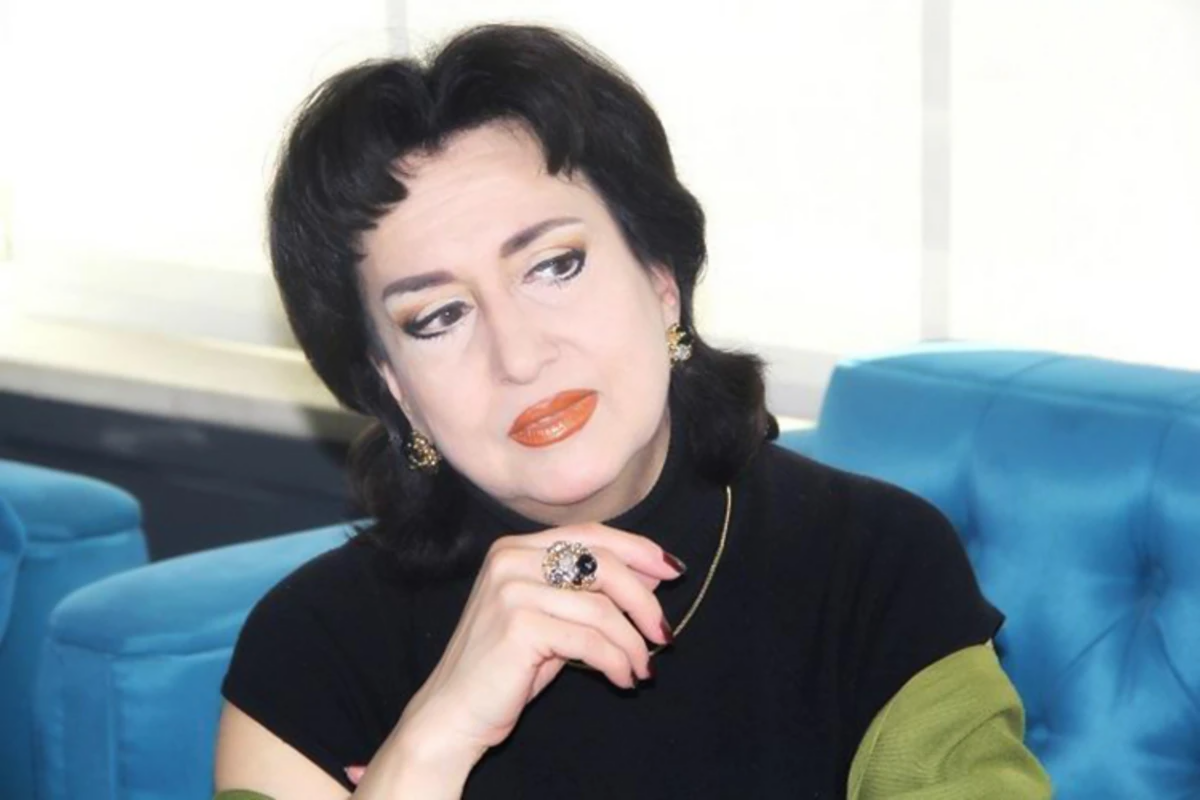 "Orasınıburasını düzəltdirib, sponsor da tapır..."