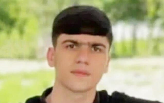 17 yaşlı oğlan çayxanada qəfil öldü  FOTO