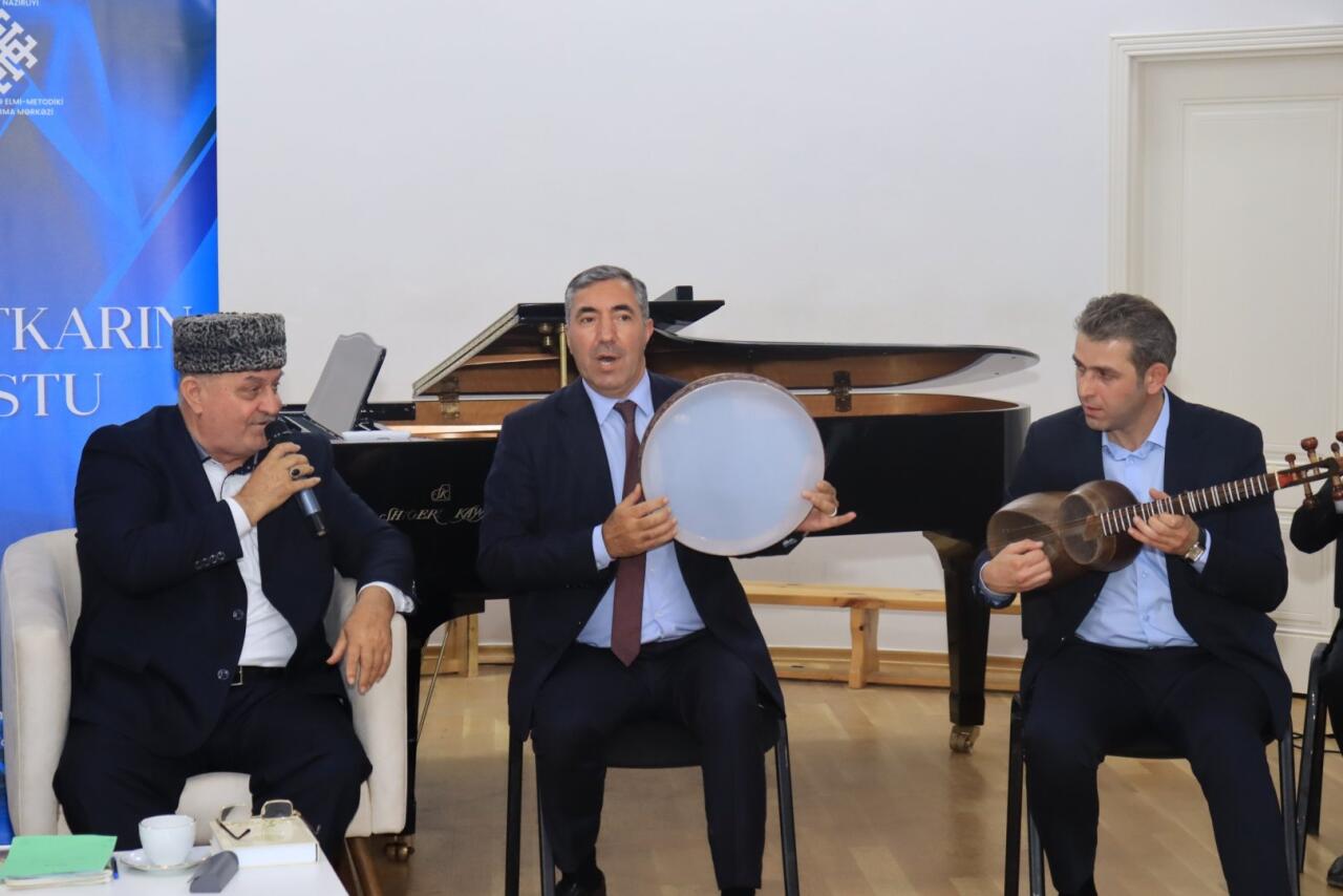 “Sənətkarın dostu” layihəsi çərçivəsində Qarabağ Universitetində ustad xanəndə ilə görüş keçirilib  FOTO