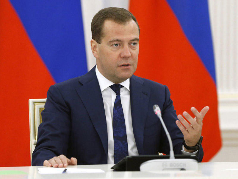 Medvedev Rusiyanın bəzi qurumlarının müharibəyə hazır olmadığını etiraf etdi