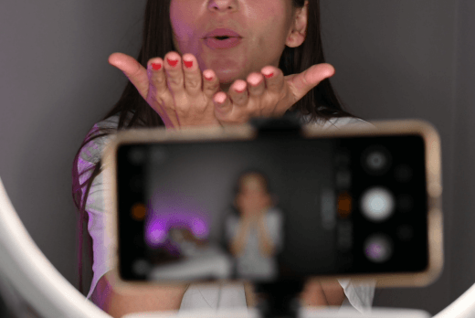 Narkotikin təsiri altında canlı a&ccedil;dılar, təhqirlər səsləndirdilər  İDDİA 