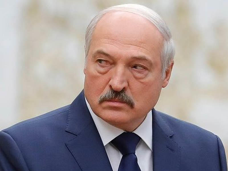 Lukaşenko: “Ukrayna Rusiyaya güzəştə getməlidir”