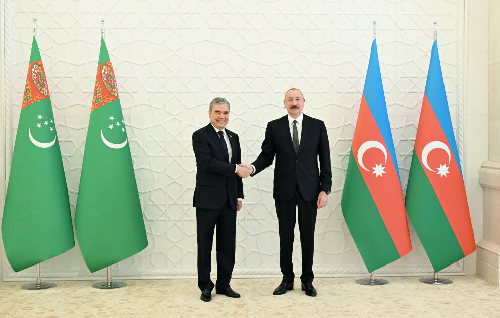 Prezident İlham Əliyev Qurbanqulu Berdiməhəmmədova zəng edib