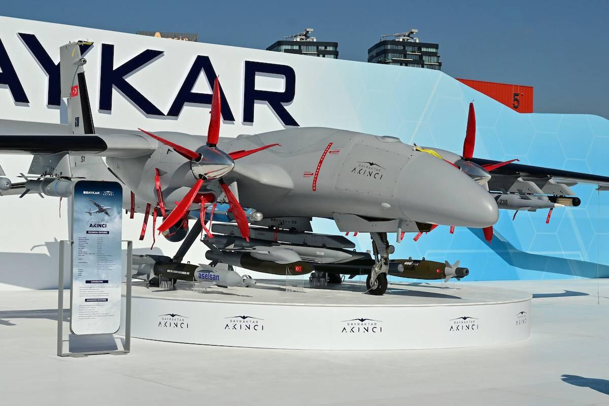 “Baykar” İtaliyanın “Piaggio Aerospace” aviasiya şirkətini alır