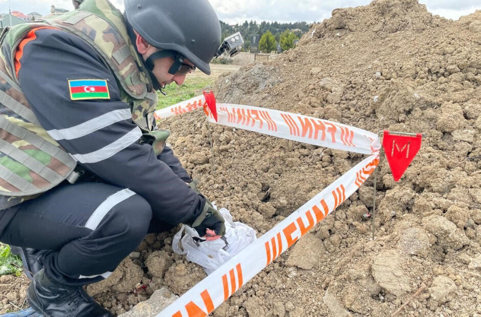 Bakıda döyüşə yararlı qumbara və partladıcı tapıldı 