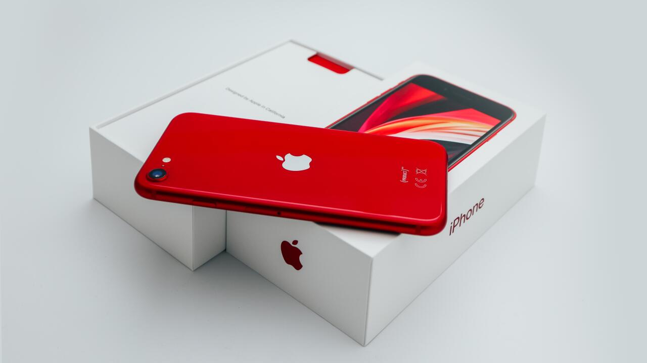 Yeni iPhone modeli nə vaxt təqdim olunacaq? 