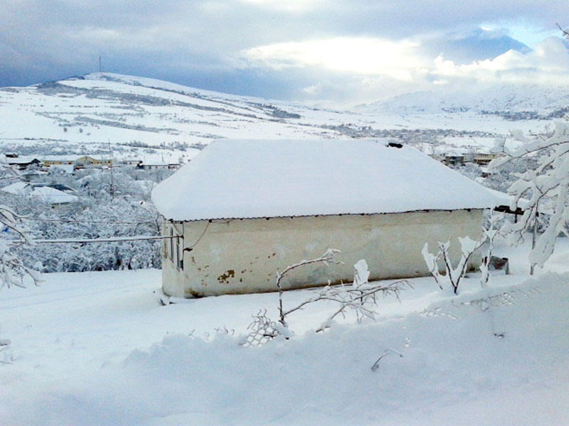 Bu ərazilərə leysan və qar yağdı 