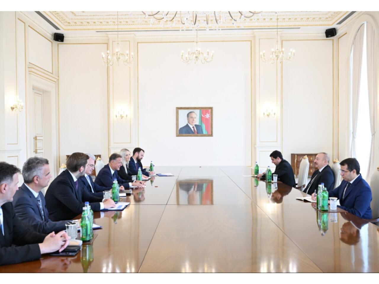 Prezident Xorvatiya parlamentinin nümayəndə heyətini qəbul edib  FOTO