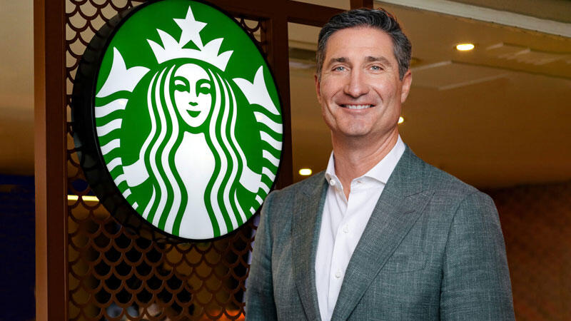 "Starbucks" yeni CEOsuna 96 milyon dollar maaş ayırdı