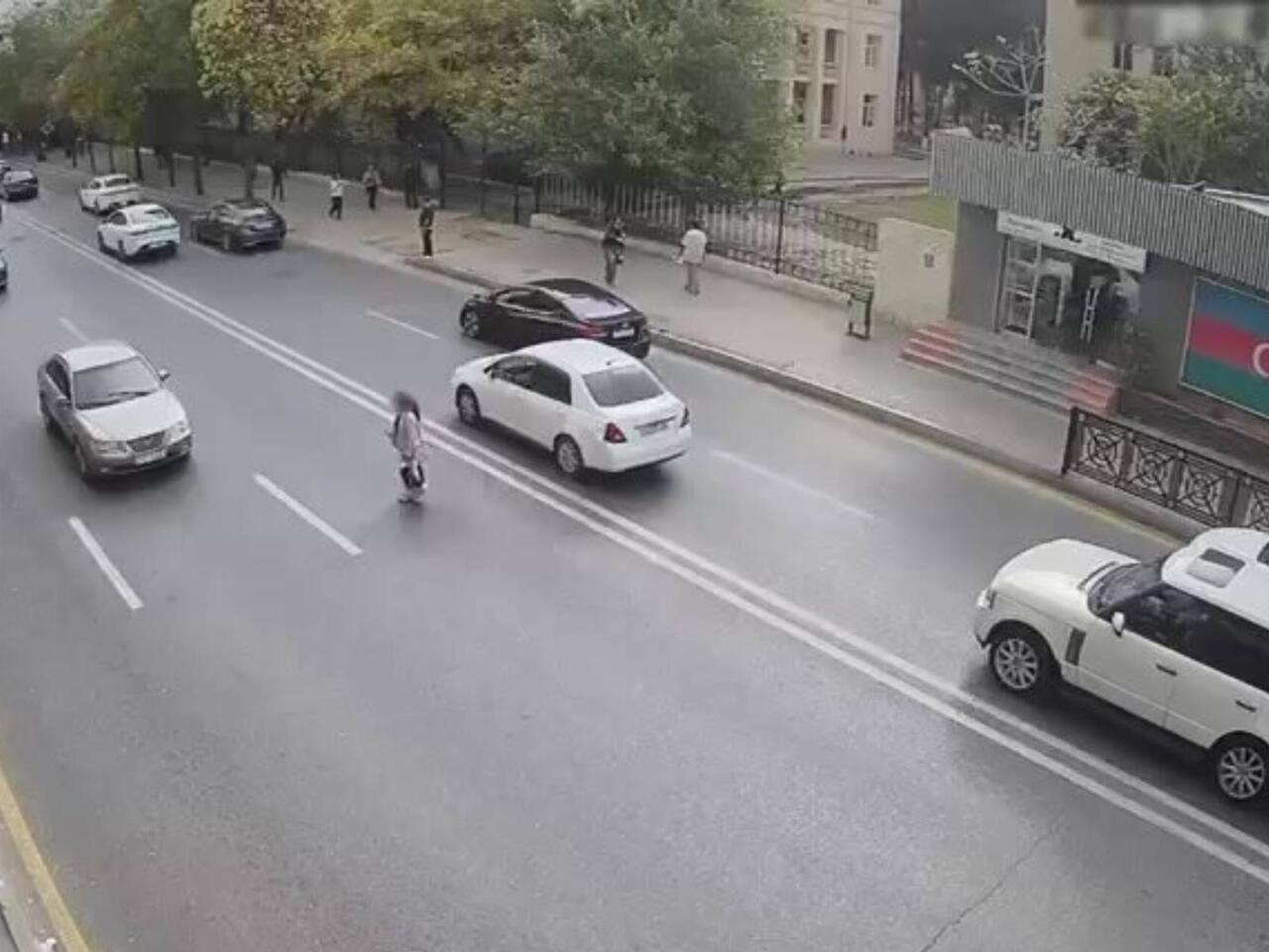 Bakıda piyadaların vurulduğu dəhşətli qəzalar  Anbaan görüntülər