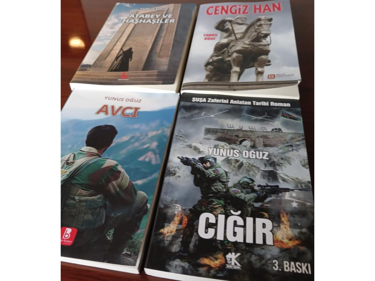 Azərbaycan ədəbiyyatında yeni dalğa: Yunus Oğuzun dörd kitabı Türkiyə türkcəsində nəşr olundu 