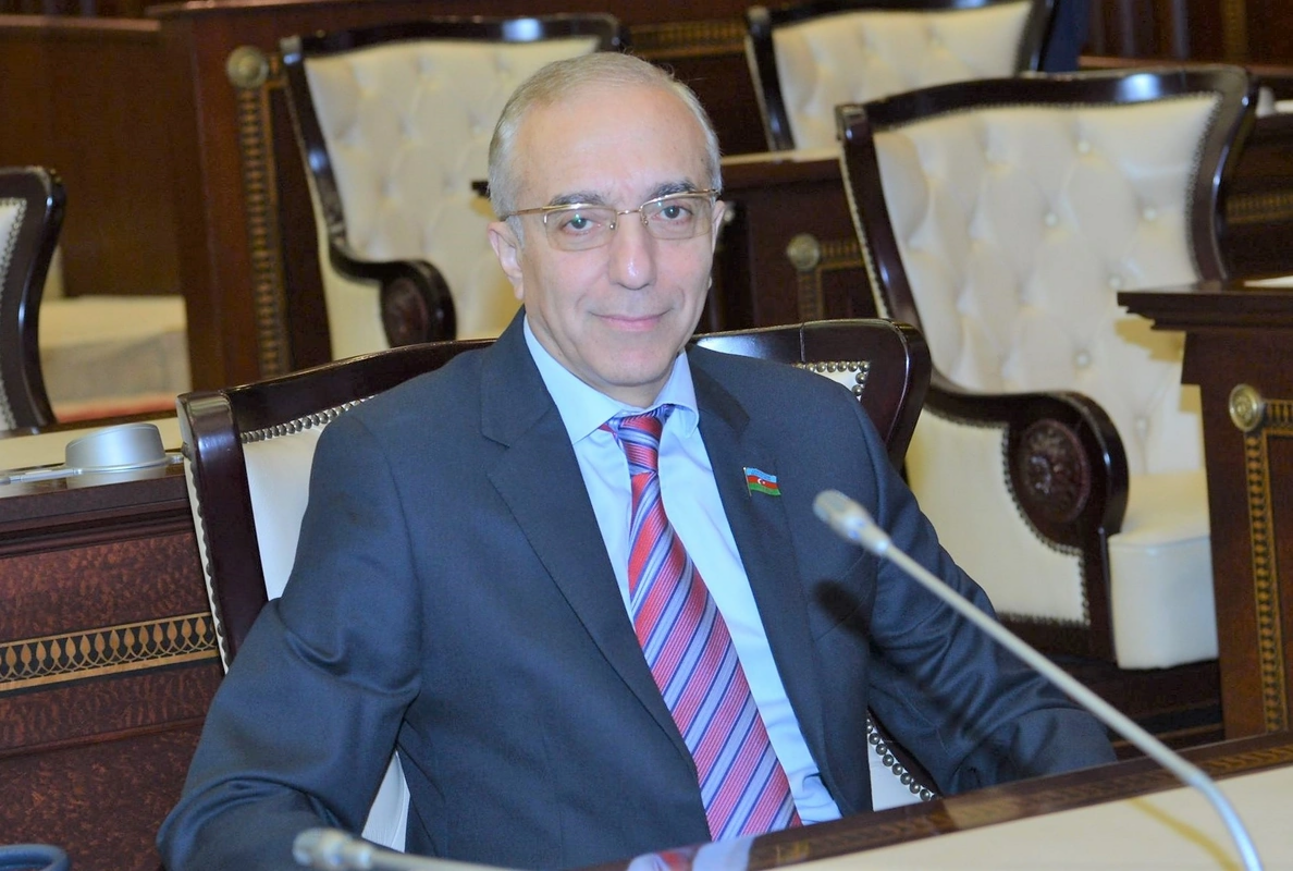 Suverenlik  milli dövlətçilik doktrinasının fundamental elementidir