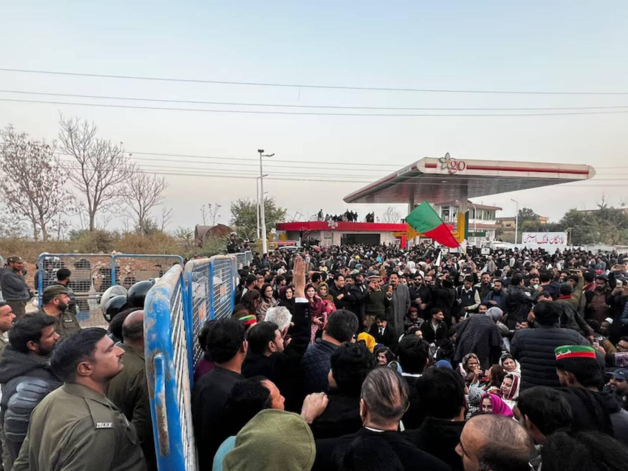 "Onunla görüşdüm, sağdır"