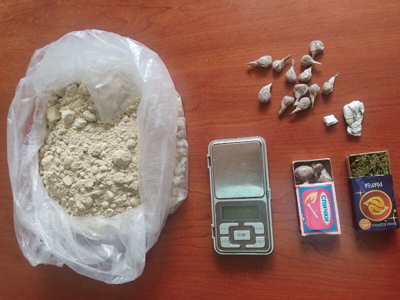 Hacıqabulda narkotik satanlar saxlanıldı  FOTO