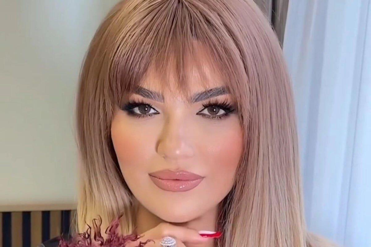 Azərbaycanlı müğənni "Ağ şəhər"də yarım milyonluq EV ALDI 