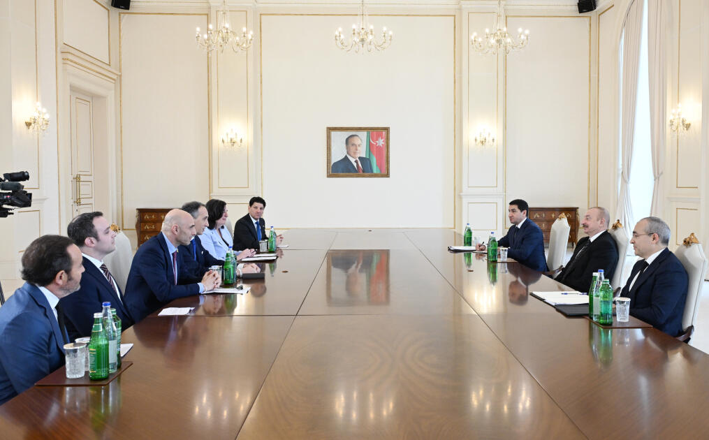 Prezident İsrail İqtisadi Forumunun həmtəsisçisi və idarə heyətinin üzvünü qəbul edib  FOTO