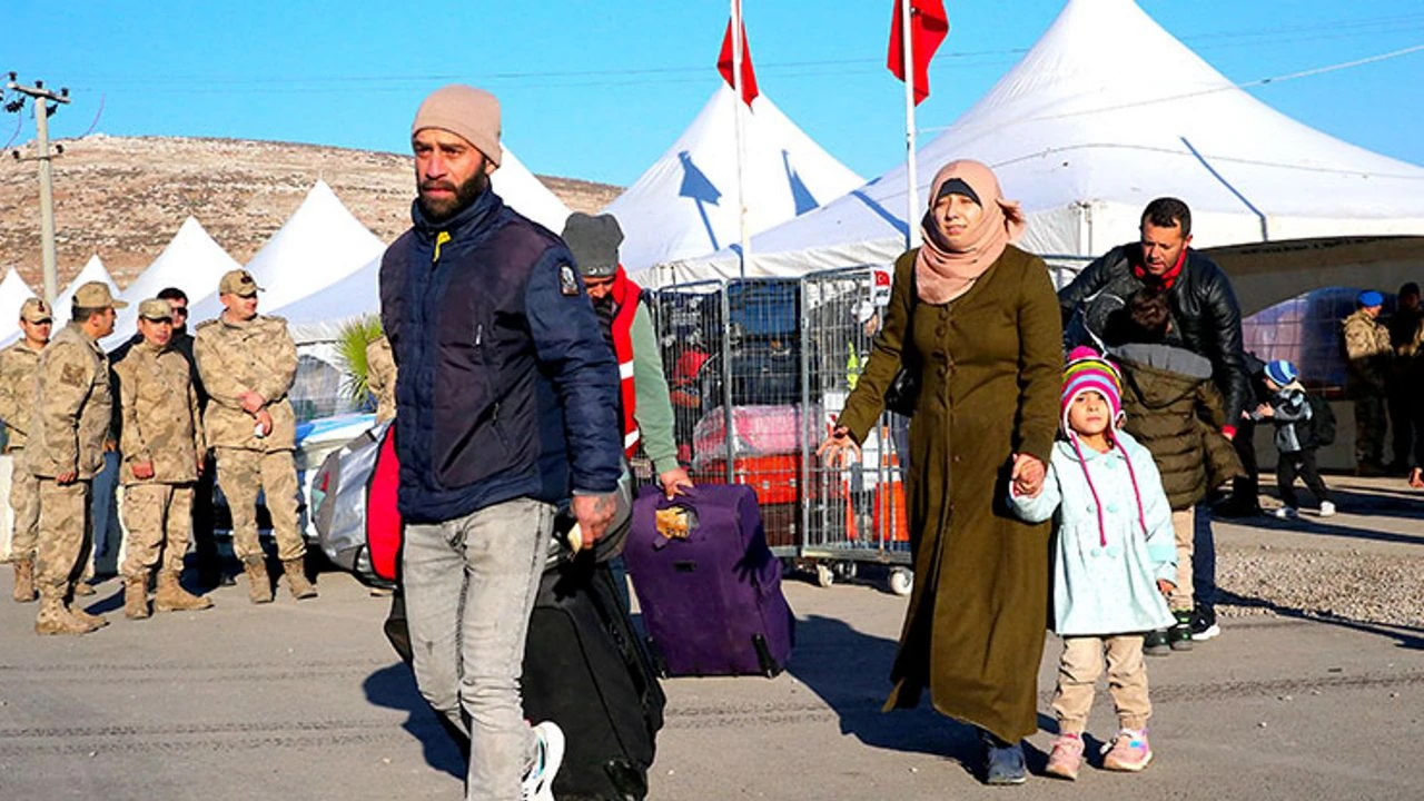 Türkiyədən qayıdan suriyalıların sayı bilindi