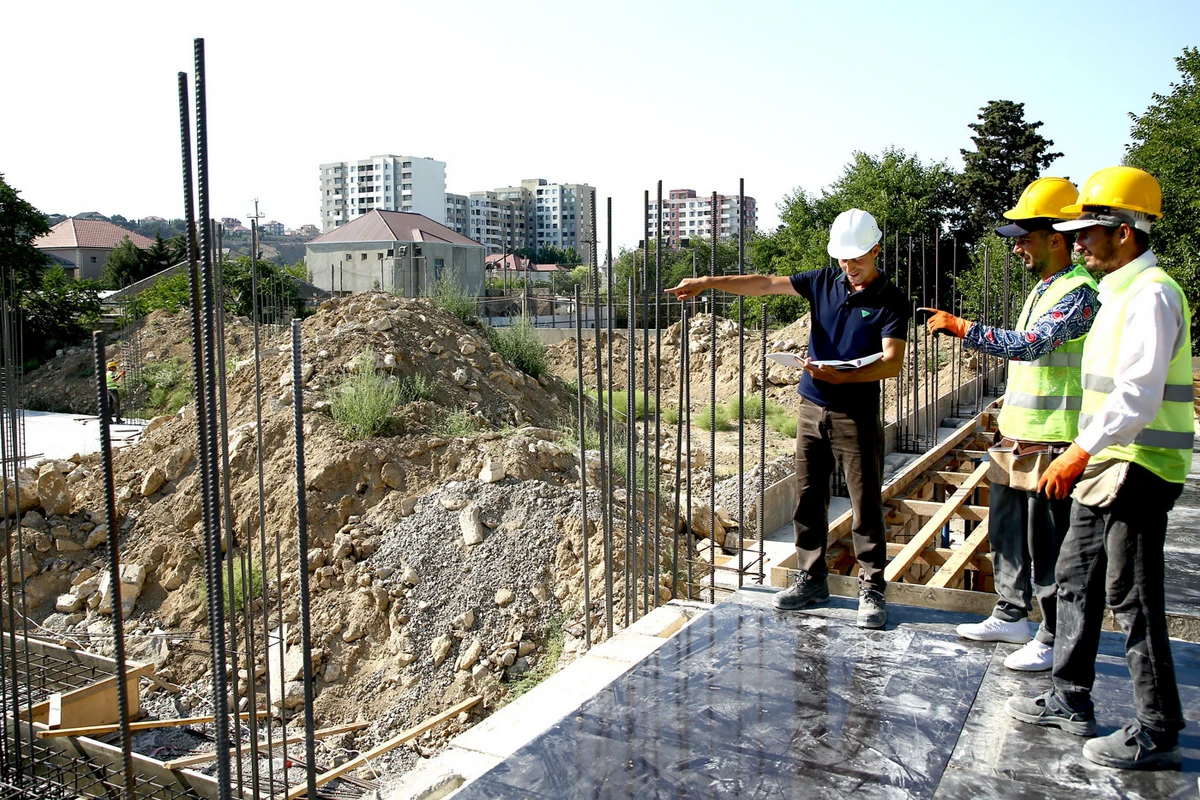 Azərbaycanda qəzalı vəziyyətə düşmüş bu evlər