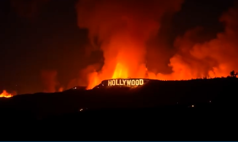 Məşhur "Hollywood" yazısı alovlar içində 