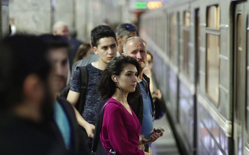 Metroda bunu edənlər 200 manat cərimələnəcək