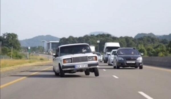 DYPdən toy karvanında avtoşluq edənlərə XƏBƏRDARLIQ