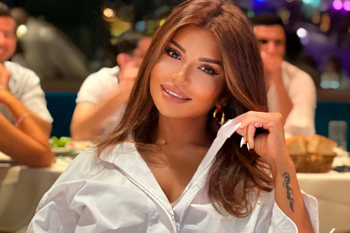 Afaq plastik əməliyyat keçirib? 