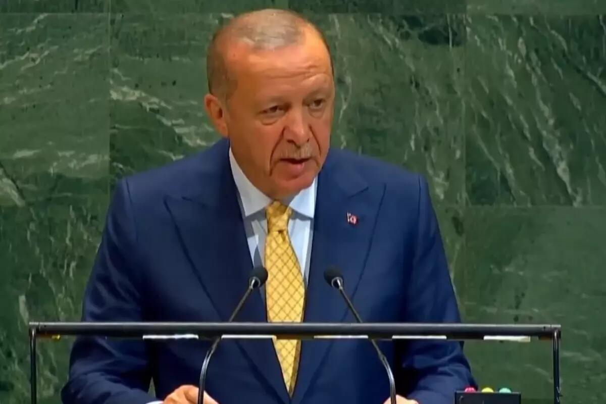 Fələstindən danışan Ərdoğanın mikrofonunu söndürdülər 