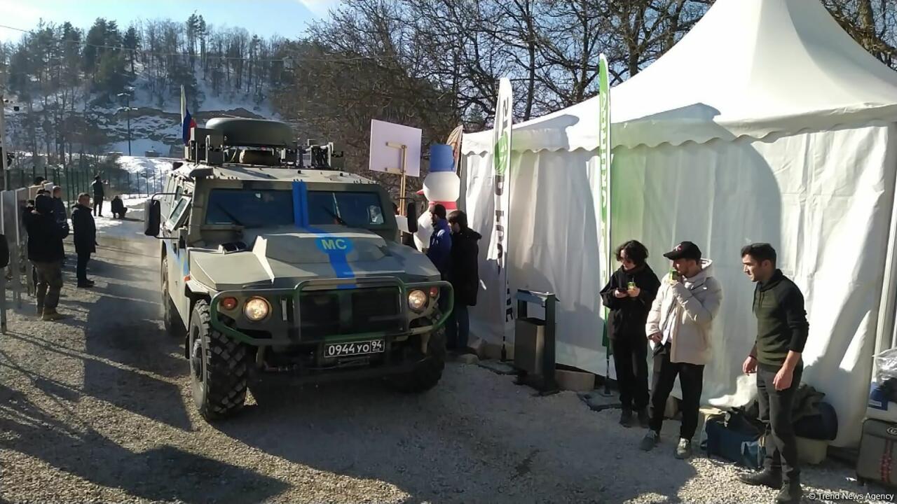 Sülhməramlılarının daha iki avtomobili Laçın yolundan keçib  VİDEO  FOTO