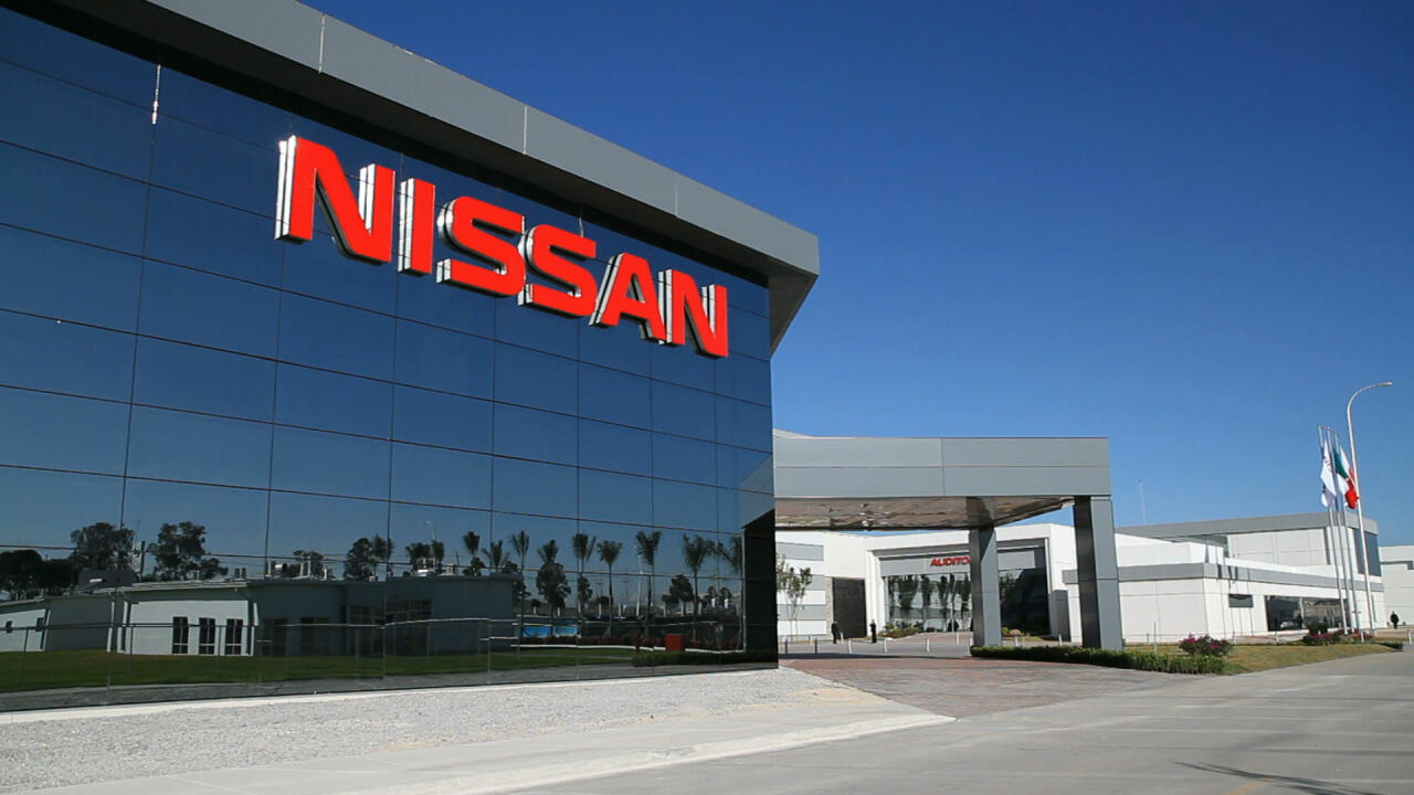 “Nissan” 520 min avtomobili