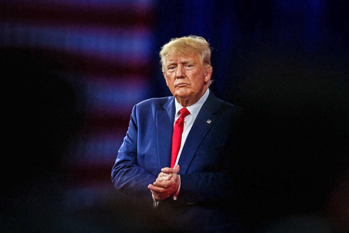 Tramp iki &ouml;lkəyə xəbərdarlıq etdi