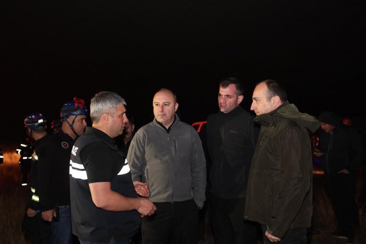 Gürcü nazir hadisə yerindədir 