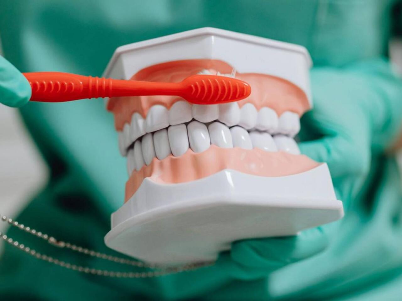 Bahalısı da, 2 manatlığı da eyni işi görür, aldanmayın  Həkim