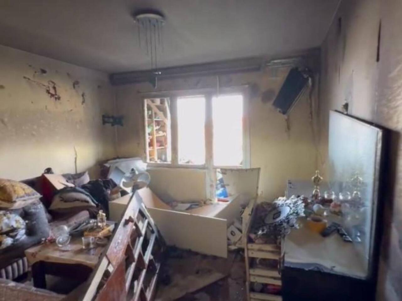 Lökbatanda yaşayış binasında partlayış  xəsarət alan var 