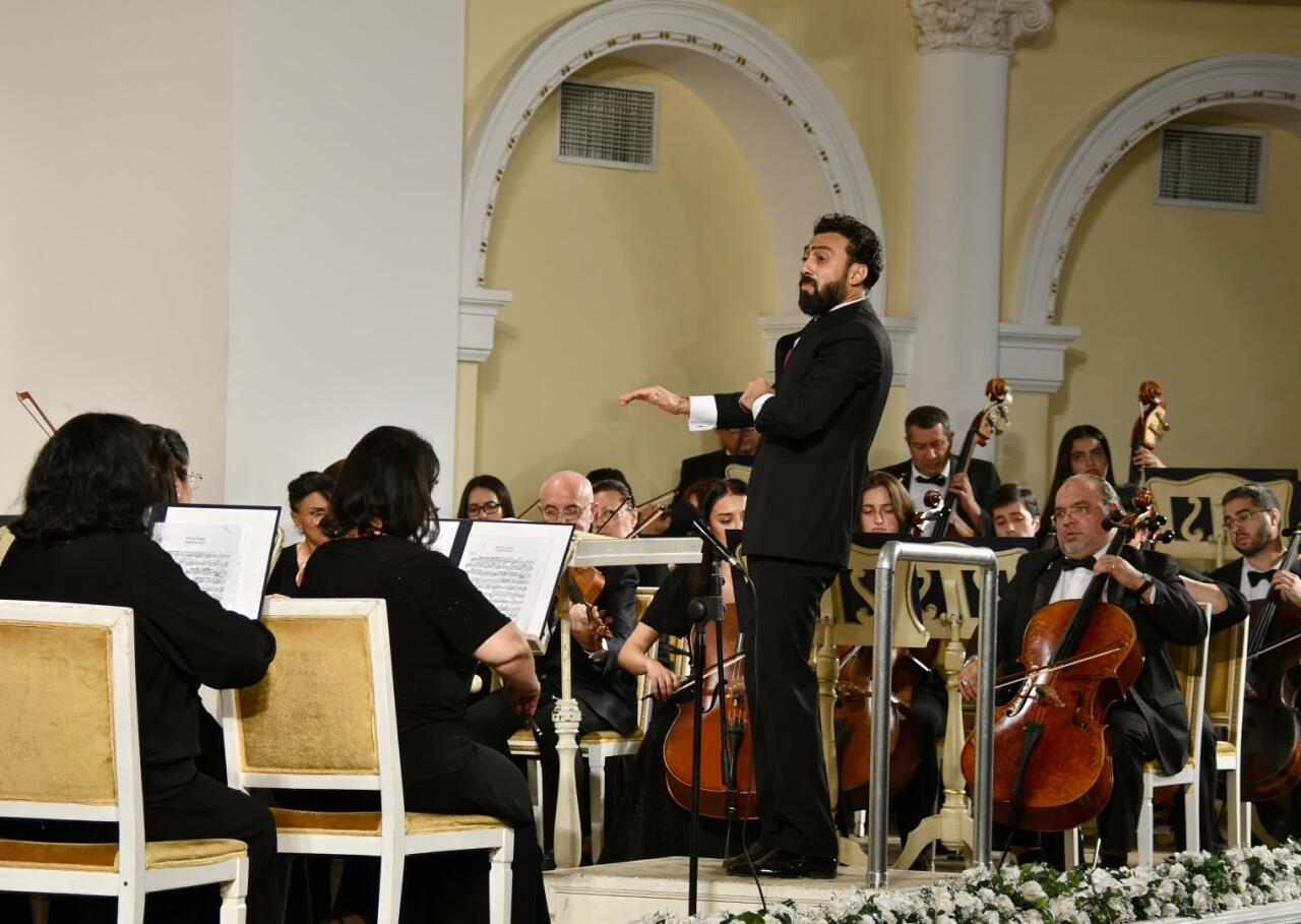 Ü.Hacıbəyli adına Azərbaycan Dövlət Simfonik Orkestrinin konserti keçirilib  FOTO