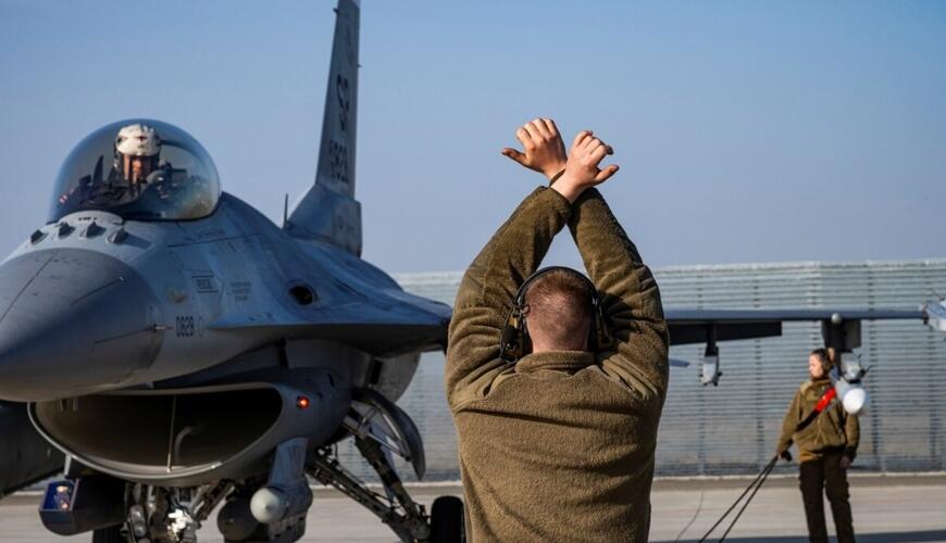 Ukrayna əkshücumlarda F16dan istifadə edə bilməyəcək