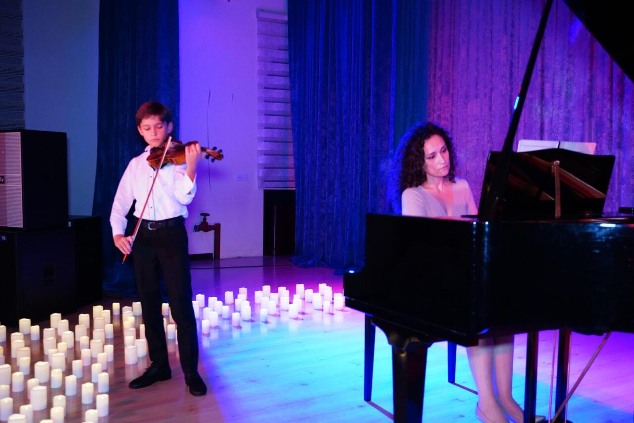 Dövlət Uşaq Filarmoniyasında Barokko dövrünün abuhavası yaşandı  FOTO