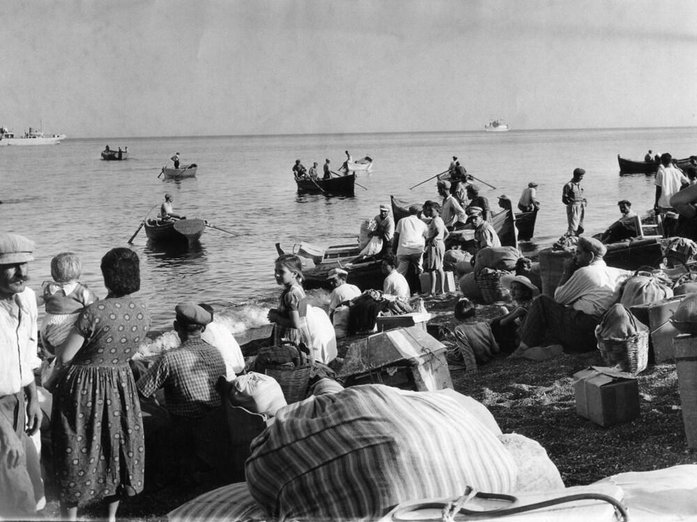 Yunanıstan 1956cı il qorxusunu yenidən yaşayır – Təhlükə ilə üz üzə  FOTO