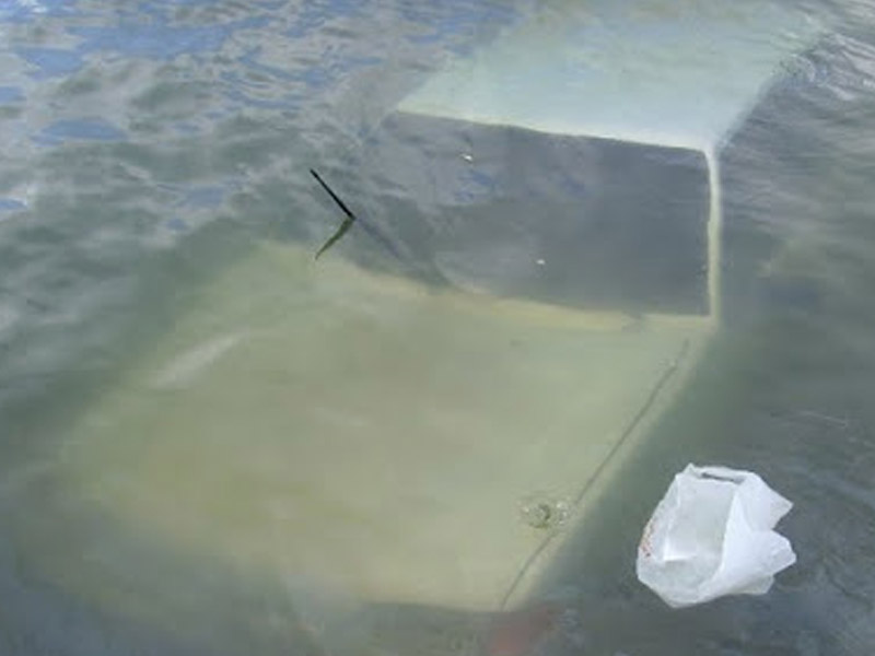 Sabirabadda avtomobil kanala aşdı  s&uuml;r&uuml;c&uuml; &ouml;ld&uuml;