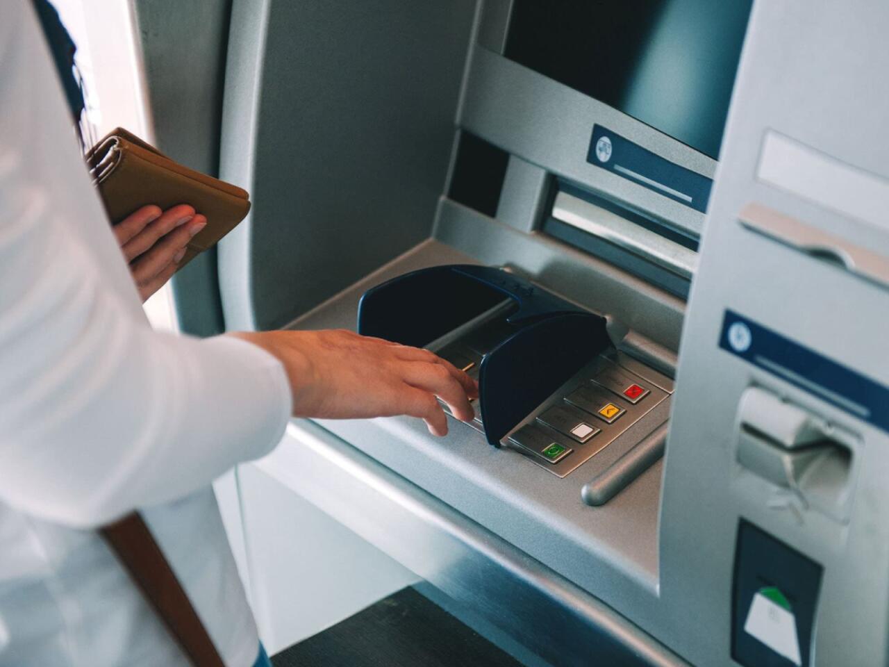 Bu halda pulunuzu bankdan təcili çıxarın  Açıqlama