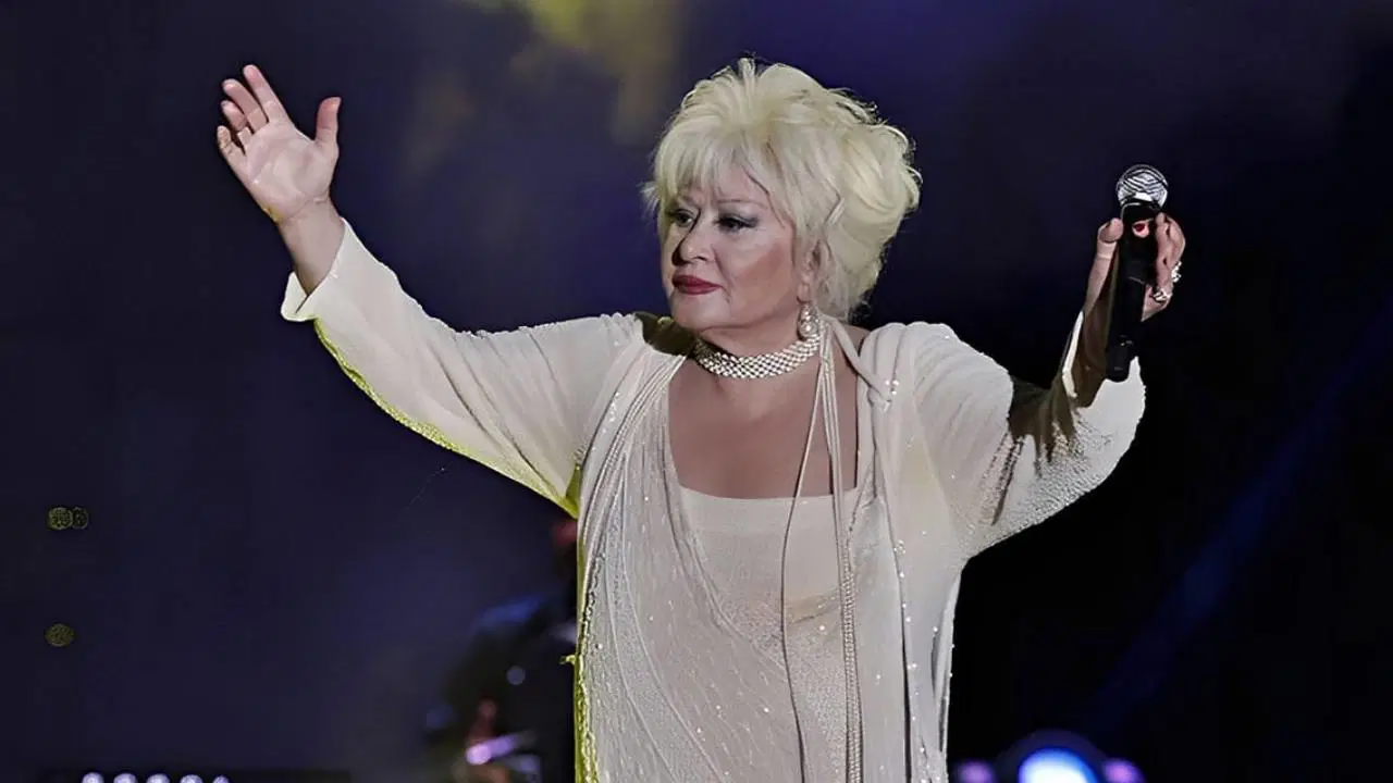 Türkiyəli müğənni reanimasiyaya yerləşdirildi 