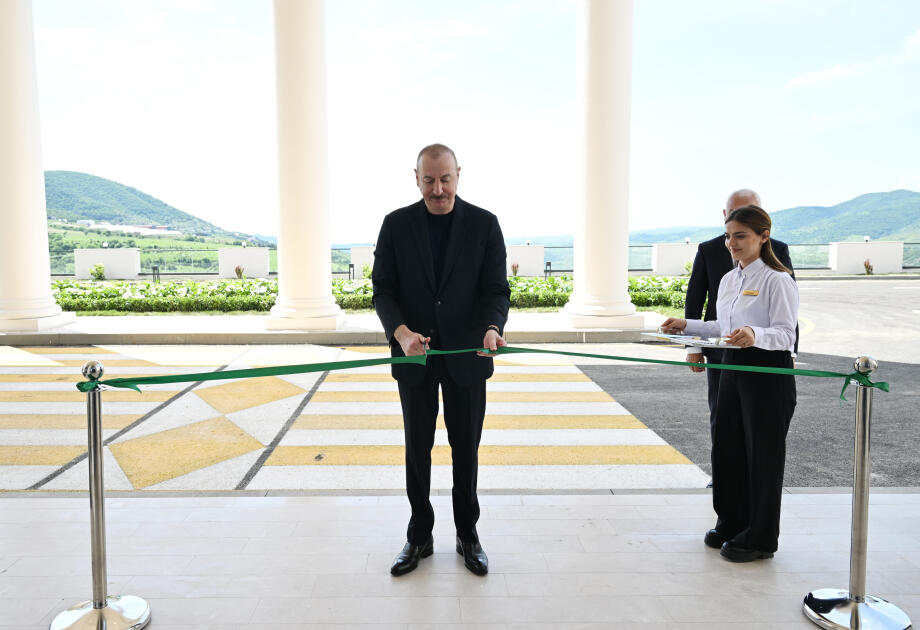 İlham Əliyev “Laçın” İstirahət Kompleksinin açılışında iştirak edib  FOTO