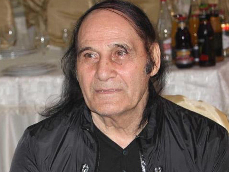 Niyaməddin Musayev Qumralı tənqid etdi: &ldquo;Ayıbdır, &ldquo;c&uuml;tləşmiş&rdquo; pis s&ouml;zd&uuml;r&rdquo;