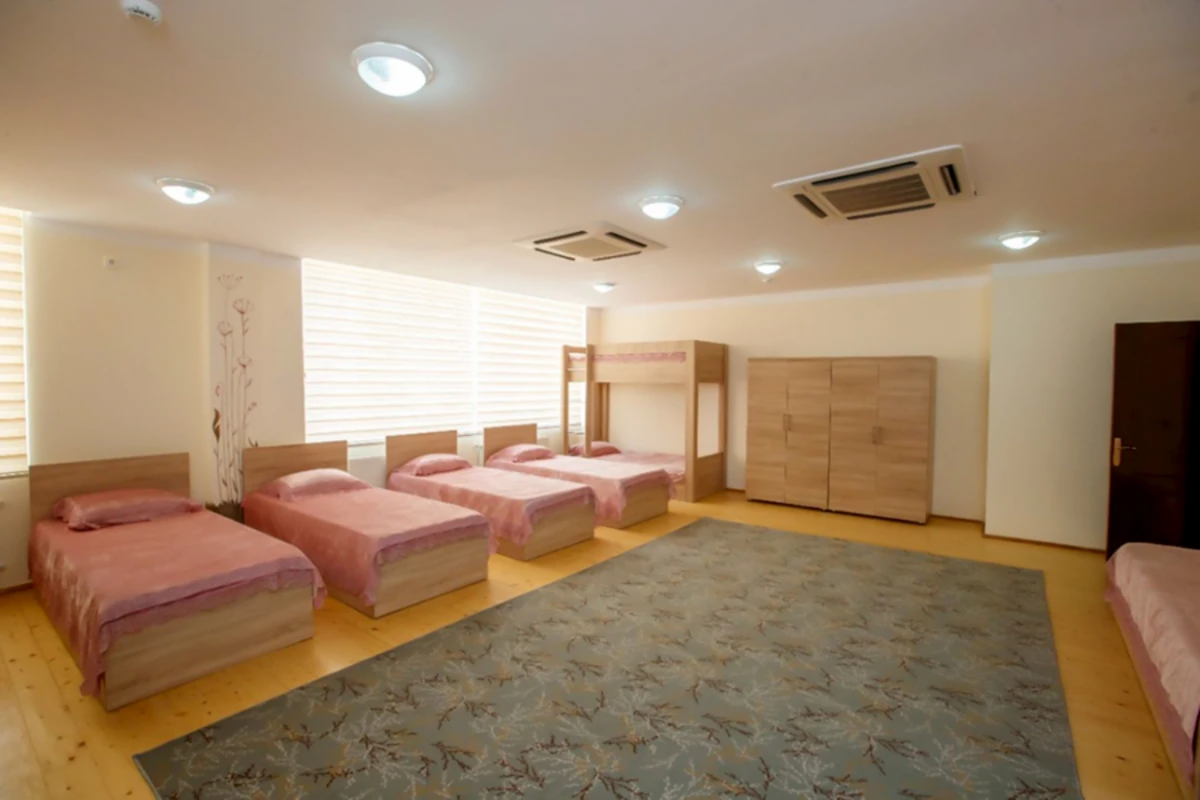 Bakıda sığınacaqda çəkilən görüntü ürək parçaladı: uşaq hər gecə bunu edirmiş... 