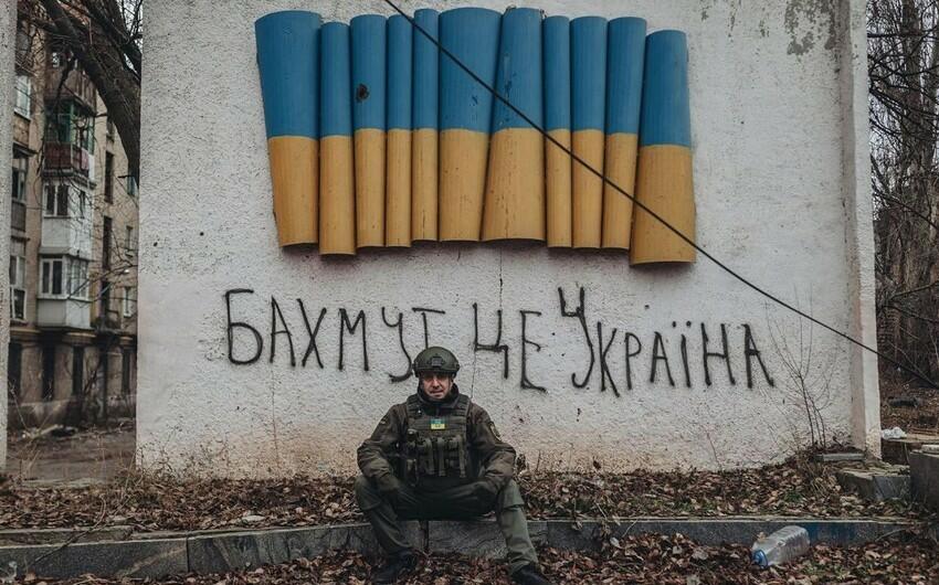 Ukrayna Ordusu Baxmut bölgəsində əkshücumları davam etdirir və yeni mövqelər tuta bilib