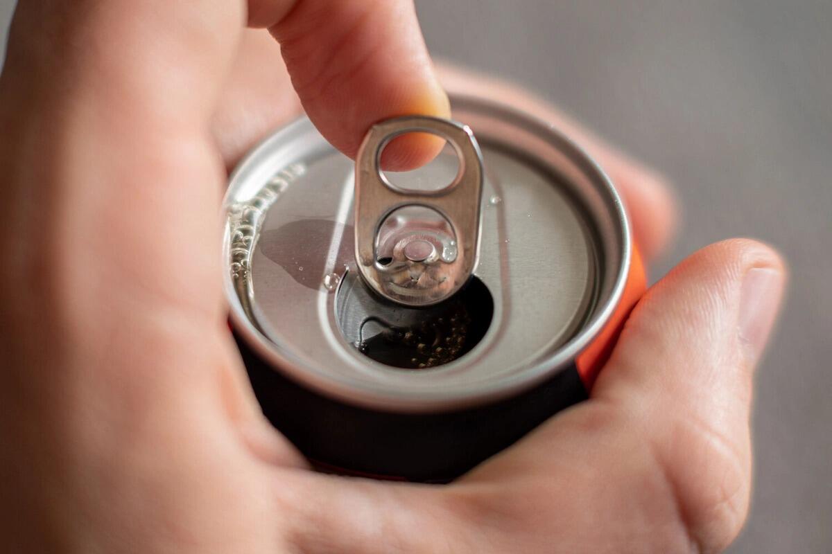 Enerji içkiləri zərərlidirsə, niyə satılır?  AÇIQLAMA