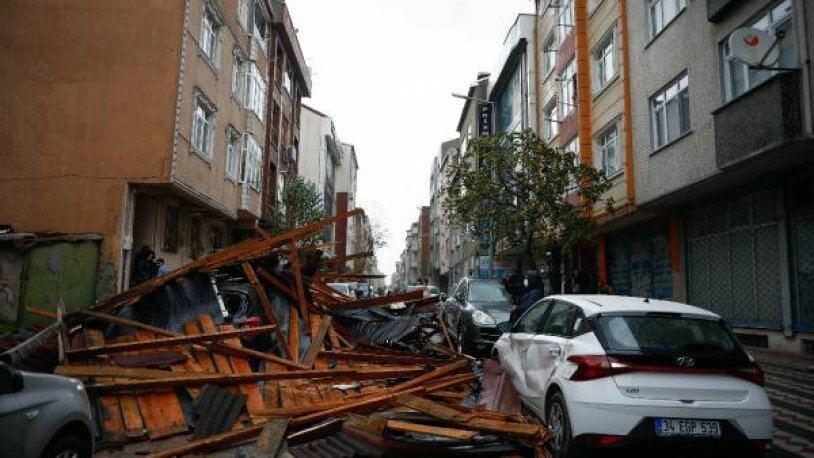 İstanbulda fırtınada ölənlərin sayı 4ə çatıb